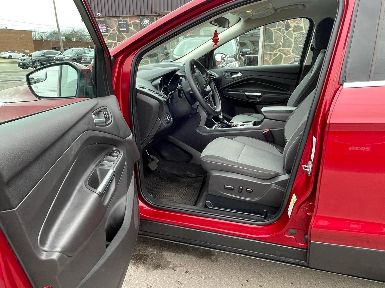 2017 Ford Escape AUTO SE NAVIGATION BLUETOOTH CAMERA H-SEATS Photo