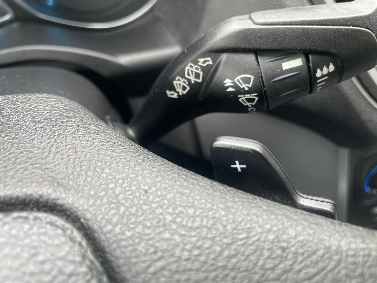 2017 Ford Escape AUTO SE NAVIGATION BLUETOOTH CAMERA H-SEATS Photo