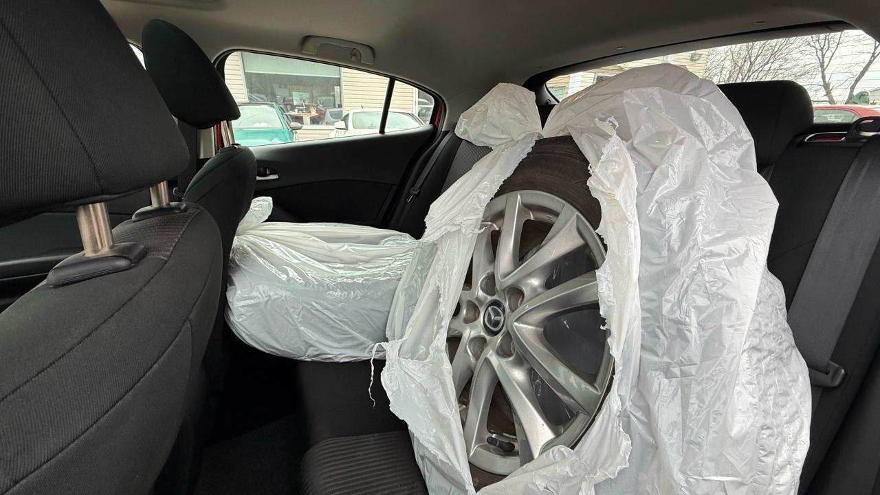 2014 Mazda MAZDA3 GS-SKY - Photo #20