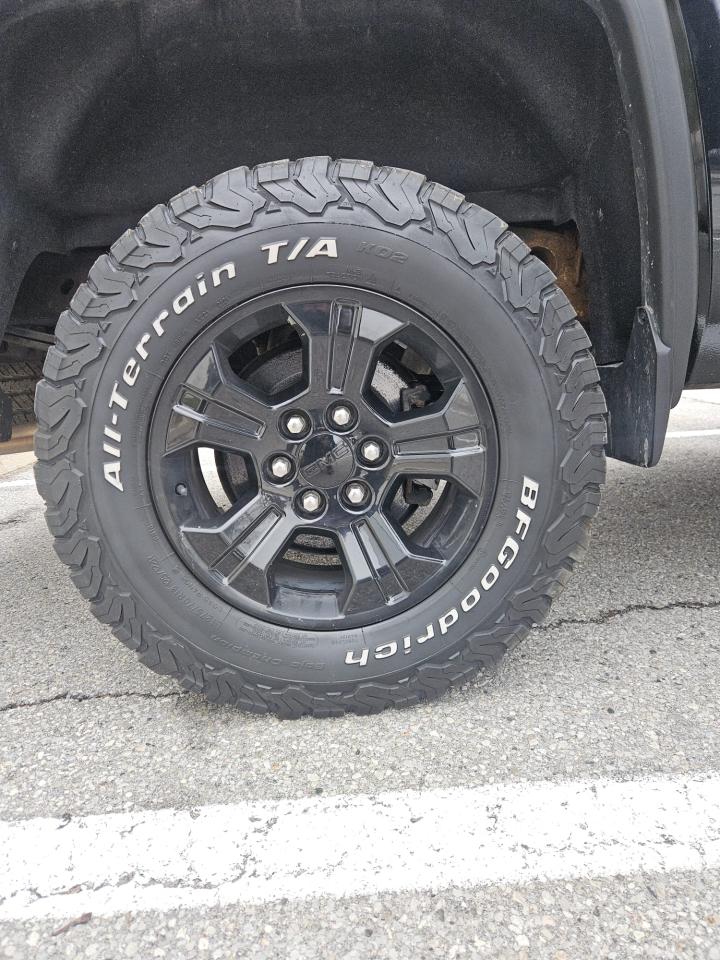 2017 GMC Sierra 1500 4WD CREW CAB 143.5" SLT - Photo #21