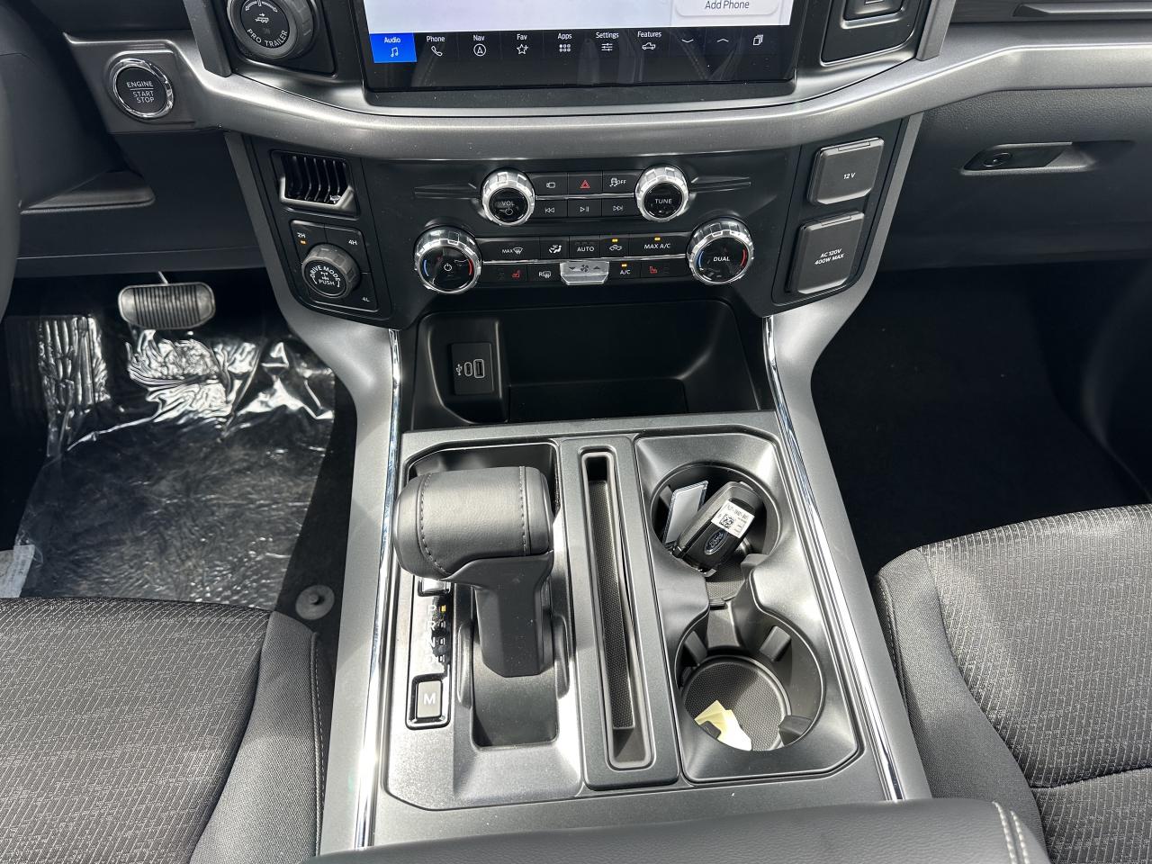 2025 Ford F-150 XLT Photo