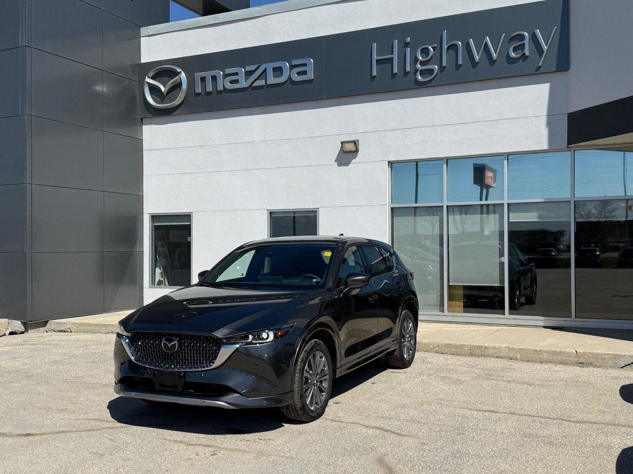 New 2025 Mazda CX-5 Signature AWD for sale in Steinbach, MB