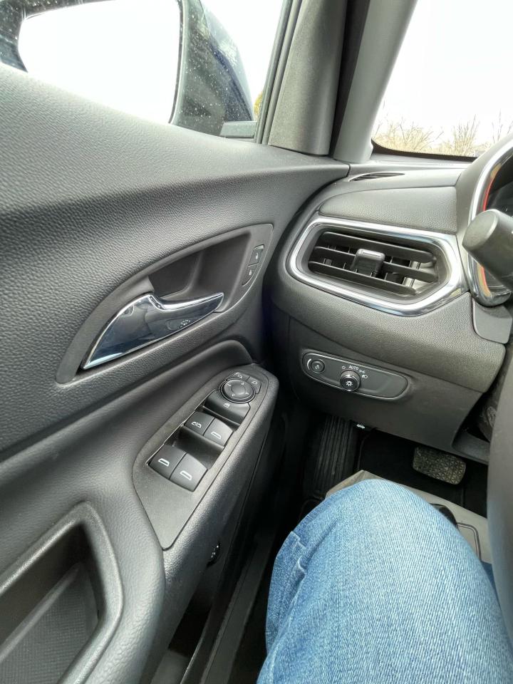 2022 Chevrolet Equinox LT - Photo #11