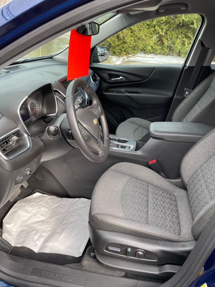 2022 Chevrolet Equinox LT - Photo #5
