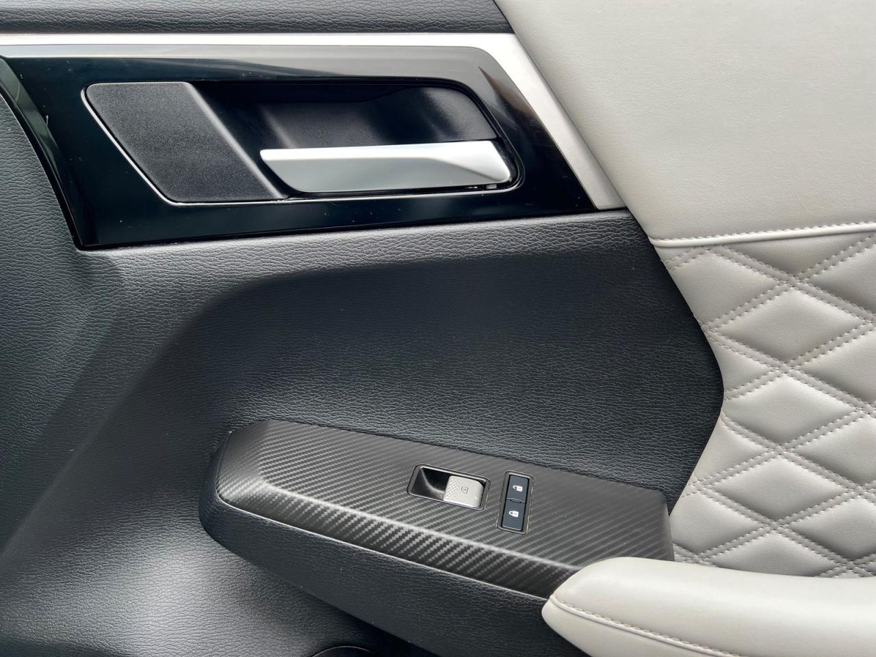2022 Mitsubishi Outlander SE 4WD - Photo #32