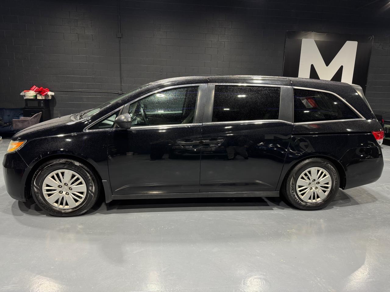 2014 Honda Odyssey LX - Photo #8