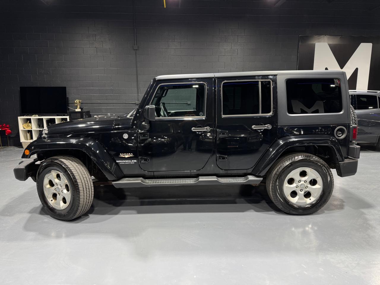 2014 Jeep Wrangler 4WD 4DR SAHARA - Photo #9