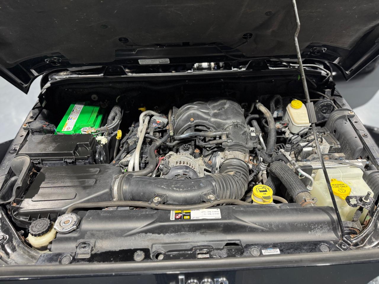 2014 Jeep Wrangler 4WD 4DR SAHARA - Photo #18