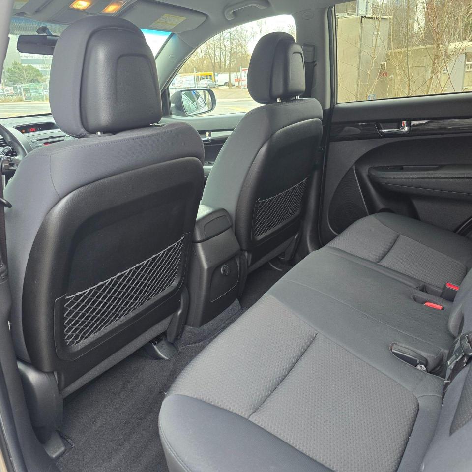 2013 Kia Sorento FWD 4dr I4 GDI Auto LX - Photo #15