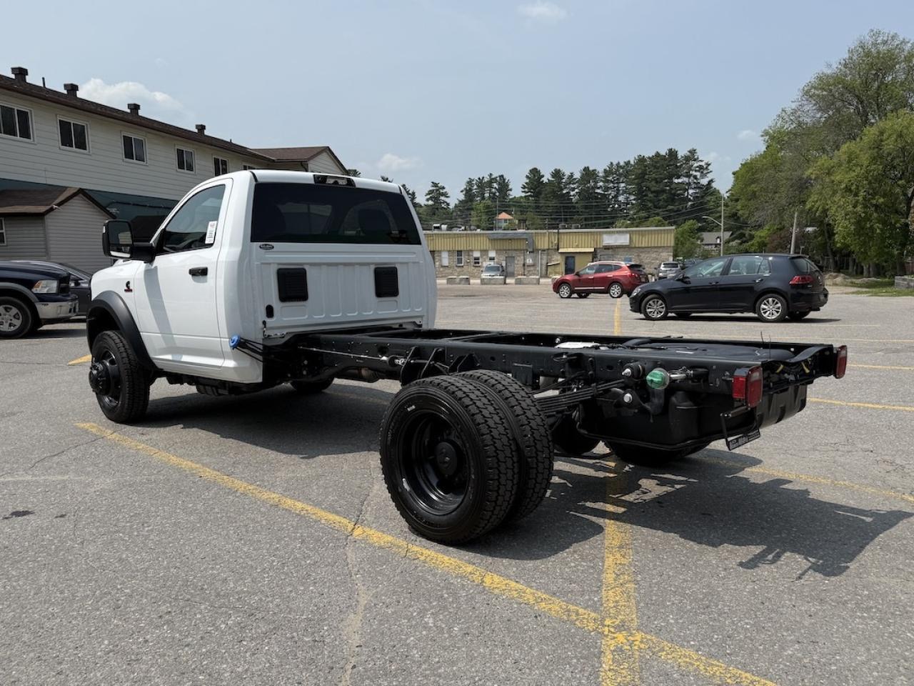 2025 RAM Ram 5500 Cab-Chassis Tradesman 4x4 Photo4