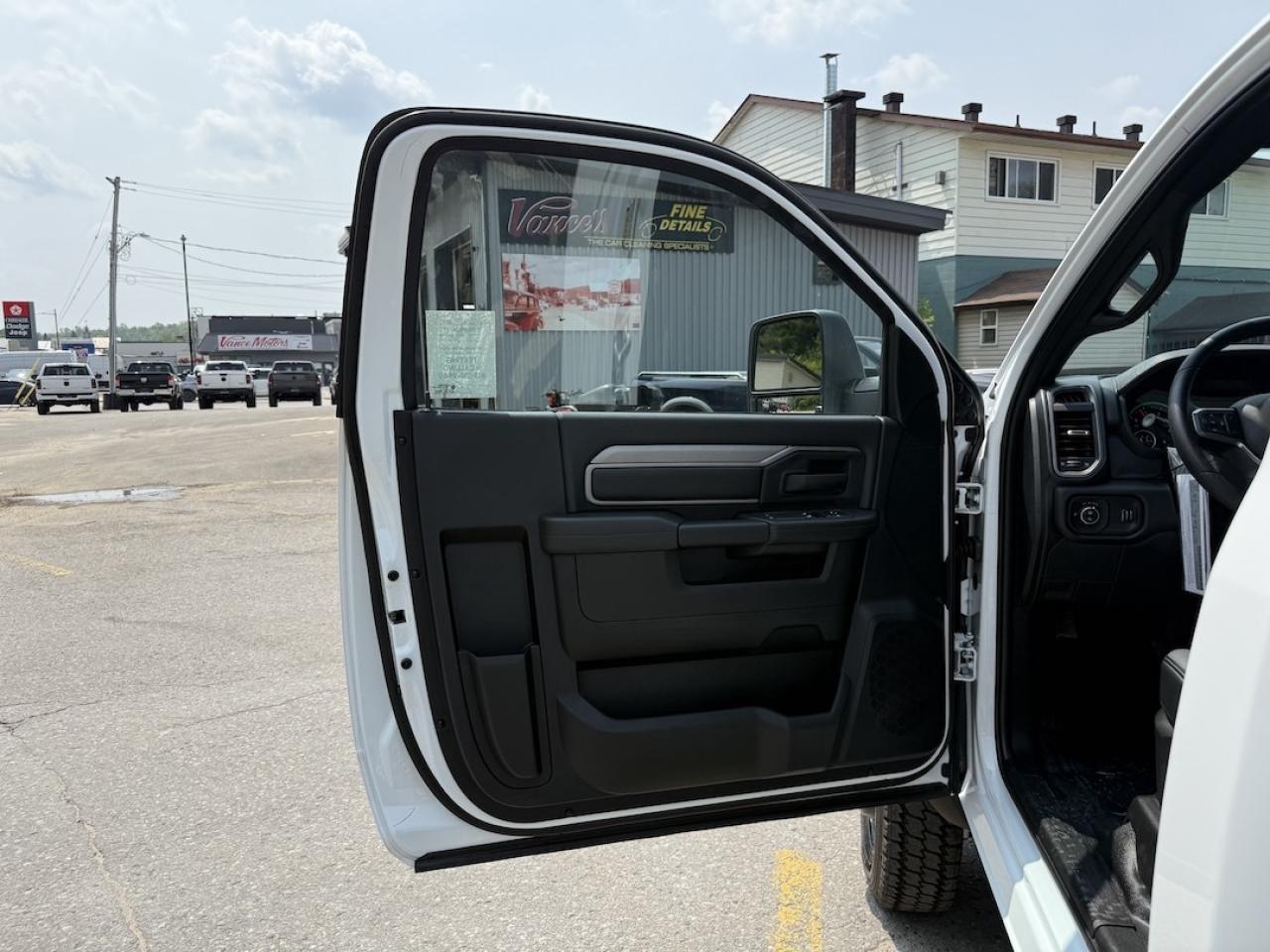 2025 RAM Ram 5500 Cab-Chassis Tradesman 84"-CA 4X4 Photo