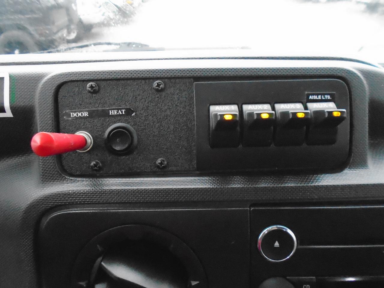 2015 Ford Econoline E-350 Super Duty 138  SRW Photo