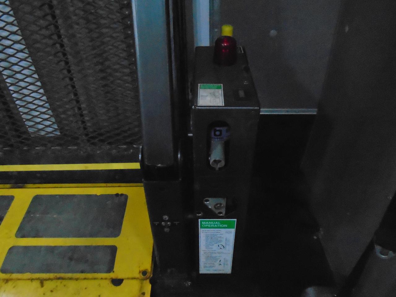 2015 Ford Econoline E-350 Super Duty 138  SRW Photo