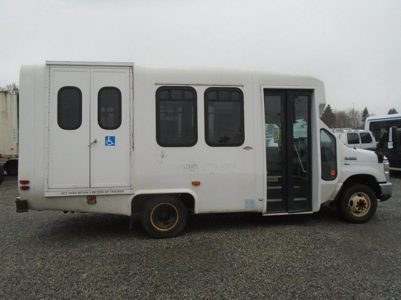 No Accident, 45 Service Records! safety.  Trades are welcome. Need financing? No problem, we deal with many financial companies that can help buyers finance the vehicle they want! Any credit welcome. We now offer FREE vehicle delivery anywhere in the Niagara Region! Buy Ahead And Pickup From Our Location Or Have It Shipped Directly To Your Door! Ask Us Today! 
Japanese Sport Car has been serving Canadians for over 27 years, and we strive to provide the best service possible to customers all over Canada! BUY WITH CONFIDENCE! OMVIC & UCDA Registered dealer, specializing in Commercial Trucks for over 27 years!
E-350 SRW 158" WB

Bumper to bumper length: 21.5 feet. Interior length: 14.5 ft, cargo width: 88 inches, door width : inches, cargo height: 79 inches, door height:  inches, Wheel base: 158 inches , 
GVWR: 11,500 lbs Front Axle: 4,600 lbs, Rear axle 7,800 lbs, Tire Size: LT225/75R16E,
Interior Length (back of driver seat to end): 13ft 9 inch.
Interior Width: 7ft 8 inch.
Interior Height: 6ft 1 inch.

5.4L 8CYL FLEX FUEL CAPABILITY
Automatic Transmission
Rear Wheel Drive
Odometer Digits
217XXXkm
Exterior Color
white
Interior Color
gray

Equipment
5 PASSENGER
AM/FM
ABS
LEATHER SEATS
ADJUSTABLE STEERING WHEEL
HARD TOP
AIR BAG
POWER STEERING
AIR CONDITIONING
SEAT TYPE - BUCKET
VIN 1FDEE3FL8FDA21962

We offer a comprehensive Client Care Package for only $799 which includes a certified safety inspection
All prices do not include certification, applicable taxes (HST) and licensing fees. Without certification, as per OMVIC regulations, the vehicle is not road worthy or certified.