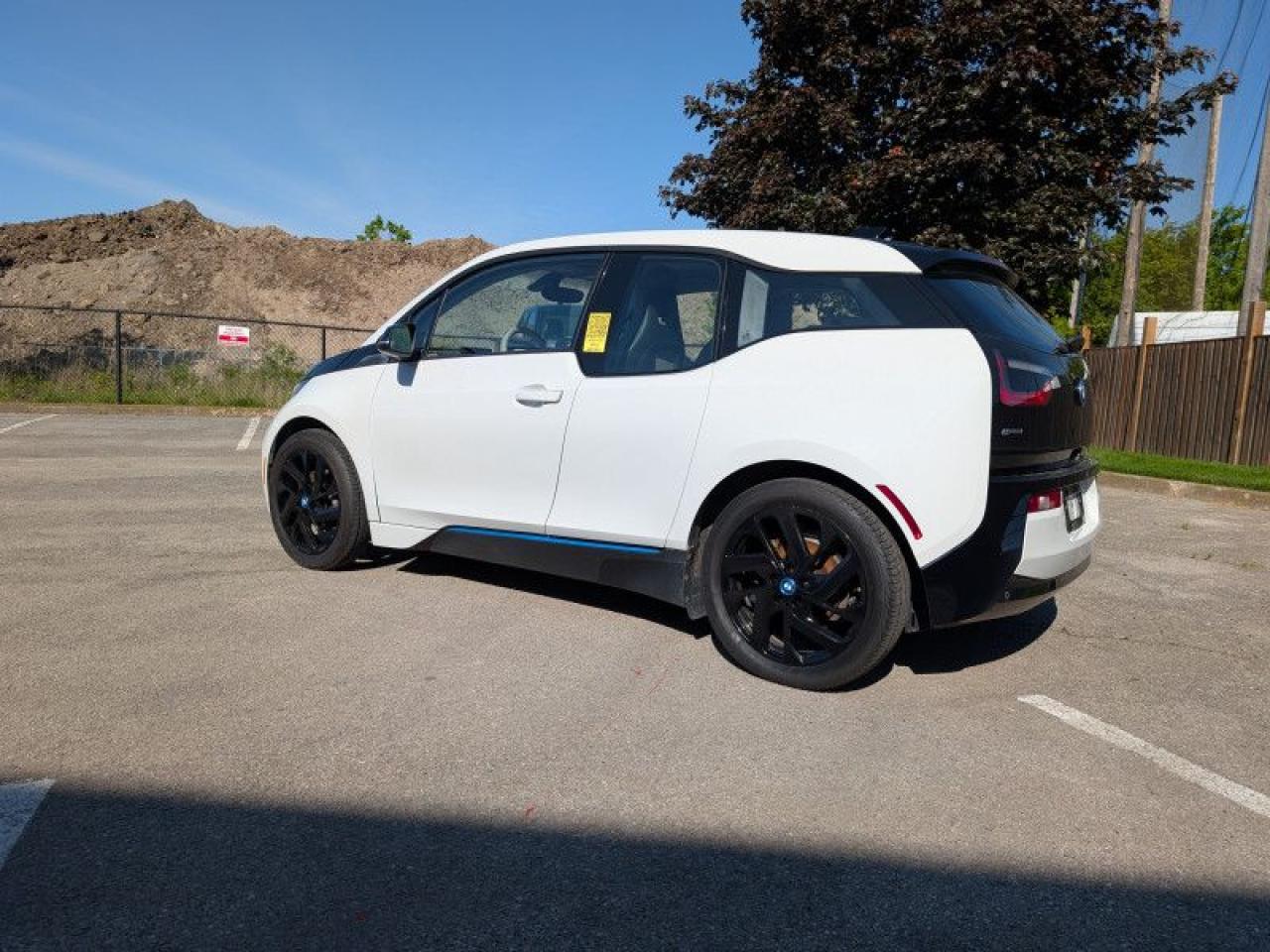 2017 BMW i3 94Ah With Range Extender  **LOW KMS - PREM PKG** Photo2