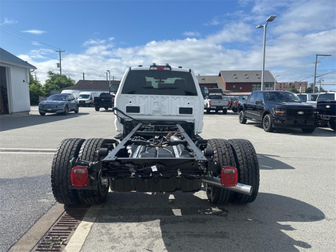2025 Ford F-600 Super Duty DRW XLT  - Diesel Engine Photo