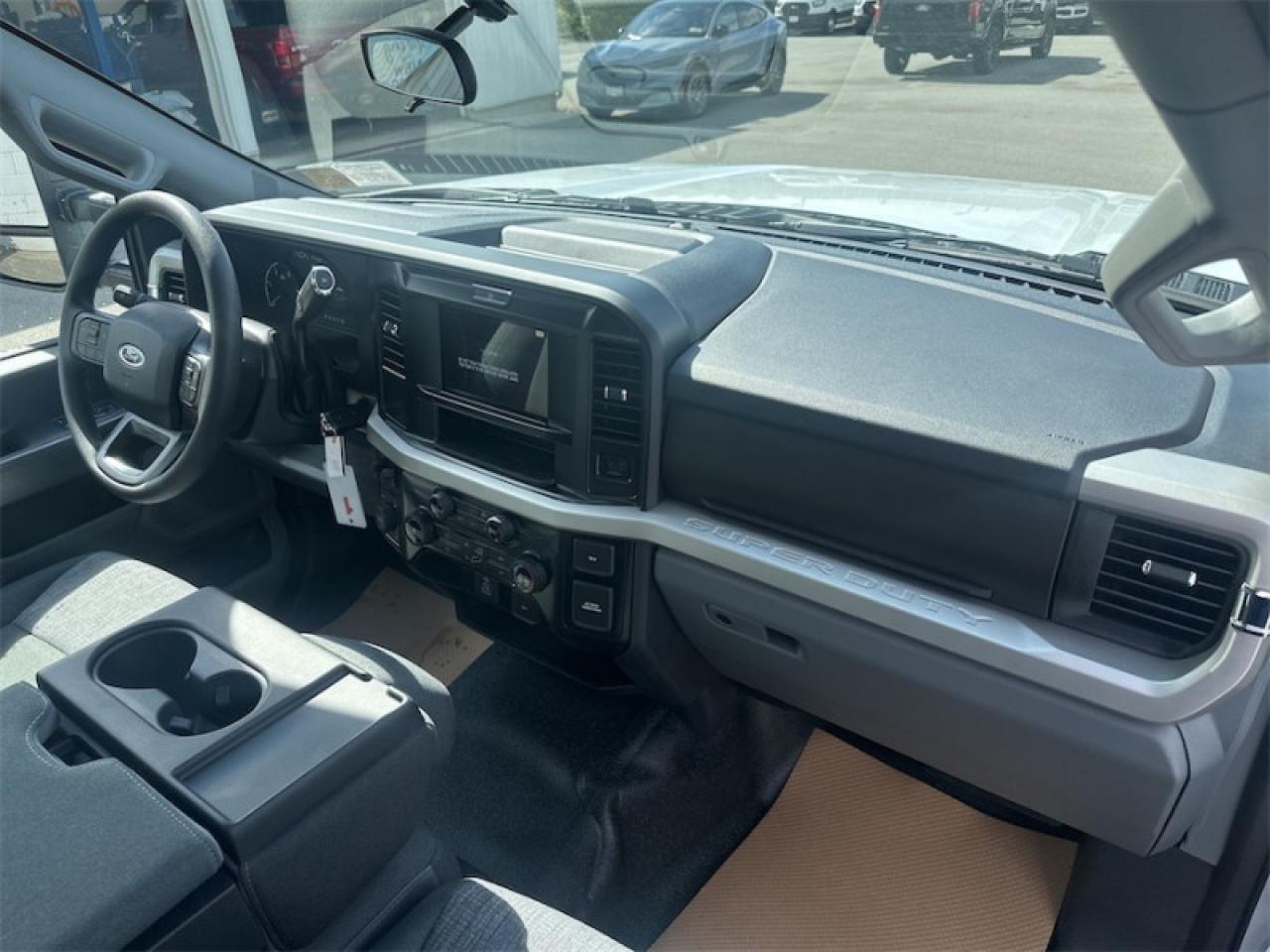 2025 Ford F-600 Super Duty DRW XLT  - Diesel Engine Photo5