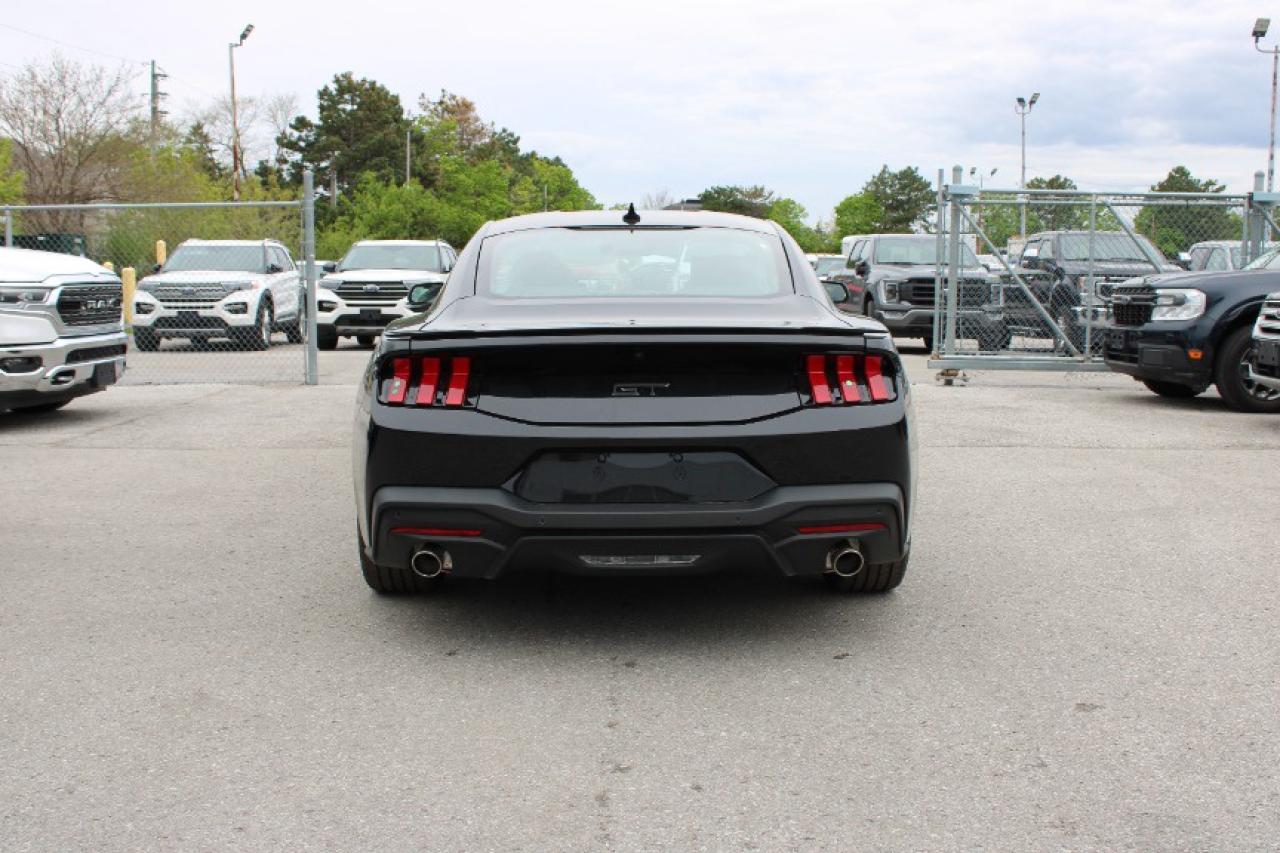 2025 Ford Mustang GT Fastback Photo