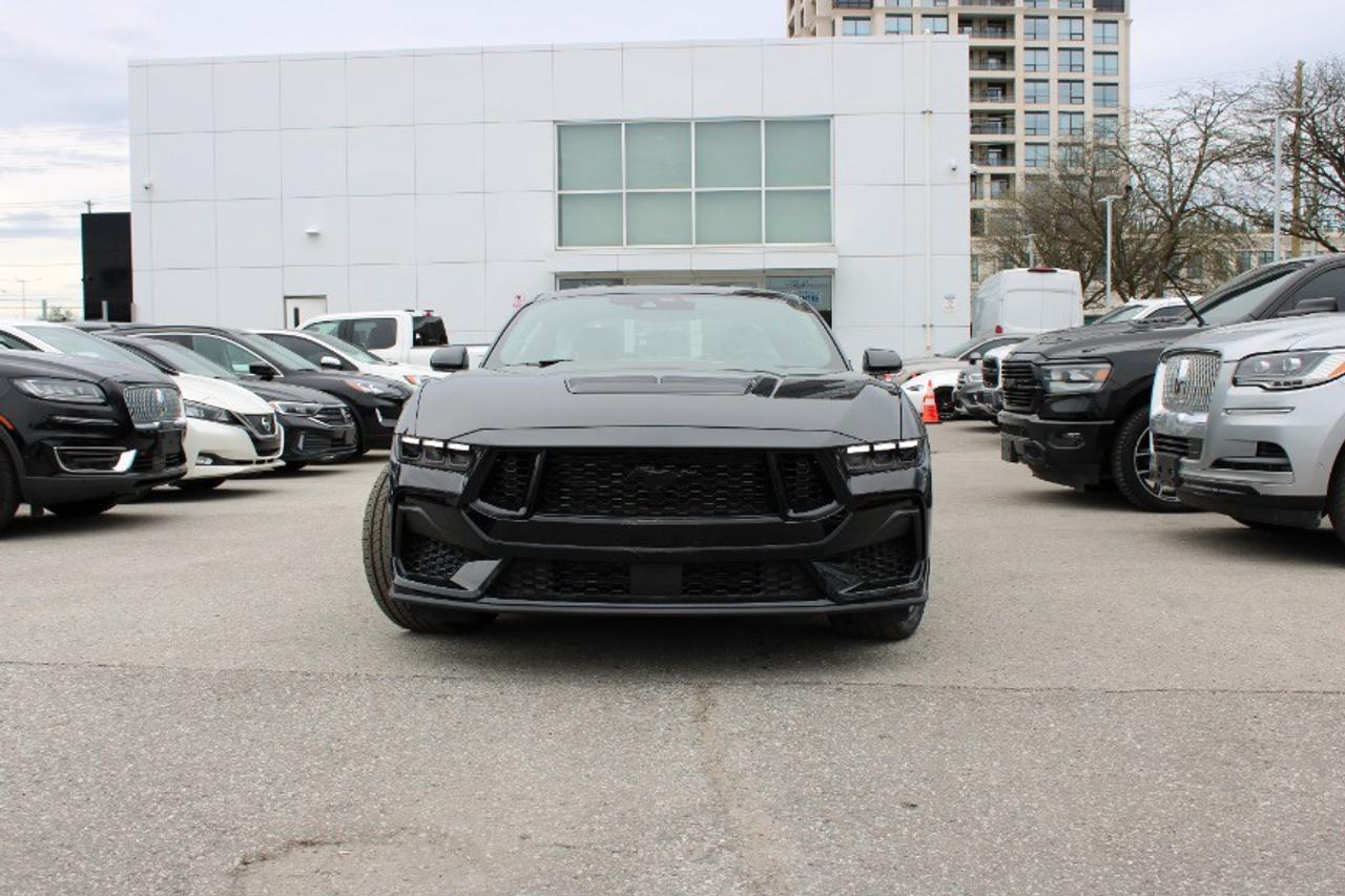 2025 Ford Mustang GT Fastback Photo2