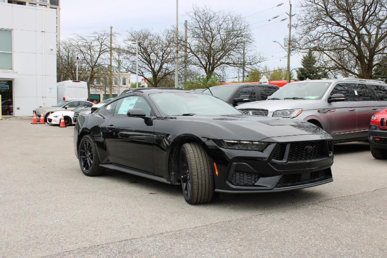 2025 Ford Mustang GT Fastback Photo