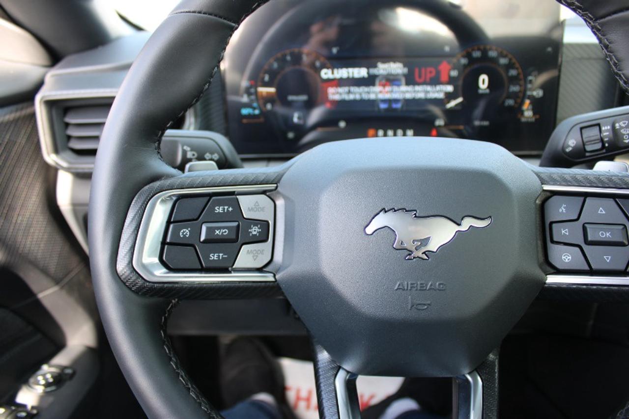 2025 Ford Mustang GT Fastback Photo