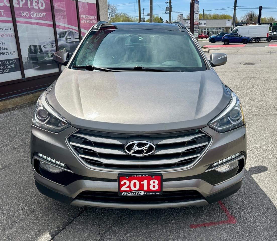 2018 Hyundai Santa Fe Sport 2.4L Luxury AWD Photo2