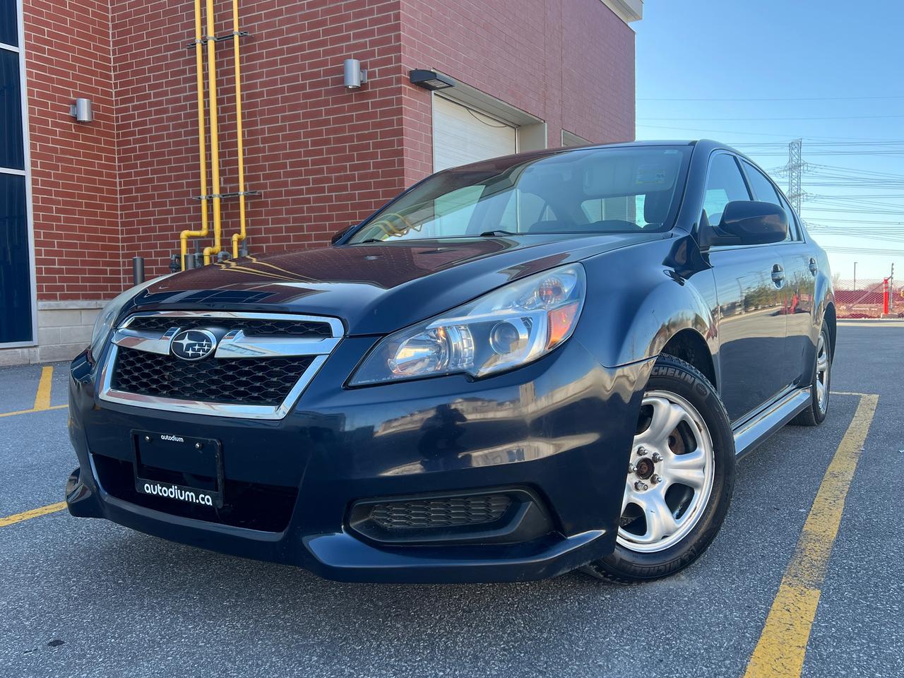 2013 Subaru Legacy 4dr Sdn Auto CERTIFIED - Photo #1