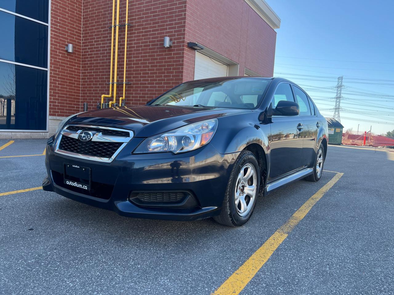 2013 Subaru Legacy 4dr Sdn Auto CERTIFIED - Photo #2