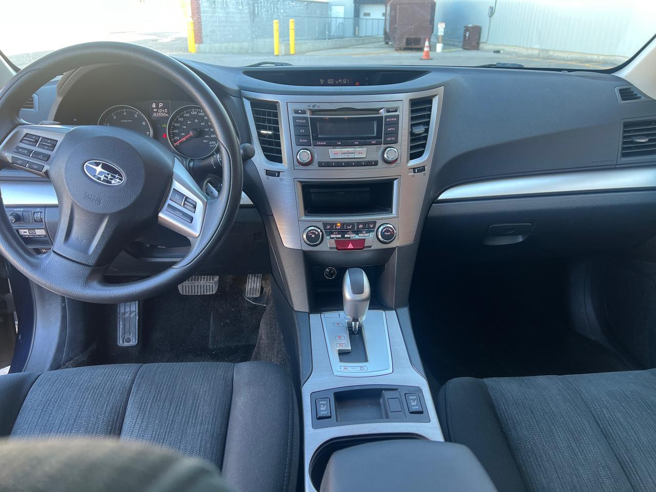 2013 Subaru Legacy 4dr Sdn Auto CERTIFIED - Photo #14
