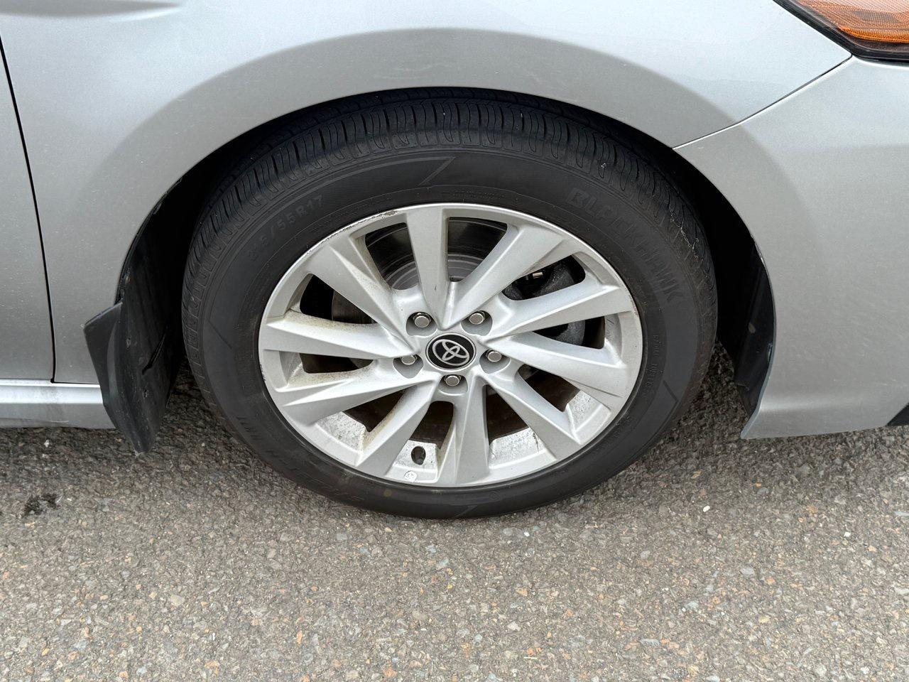 2022 Toyota Camry SE Photo
