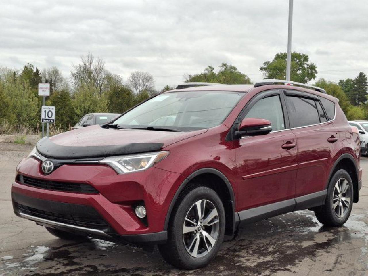 Used 2018 Toyota RAV4 XLE AWD | Sunroof | Heated Seats | Power Seat | Rear Camera | New Tires | New Brakes | Alloys | for sale in Guelph, ON