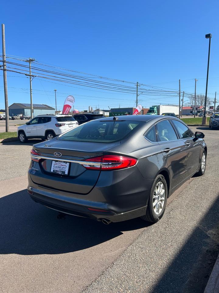 2017 Ford Fusion S - Photo #4