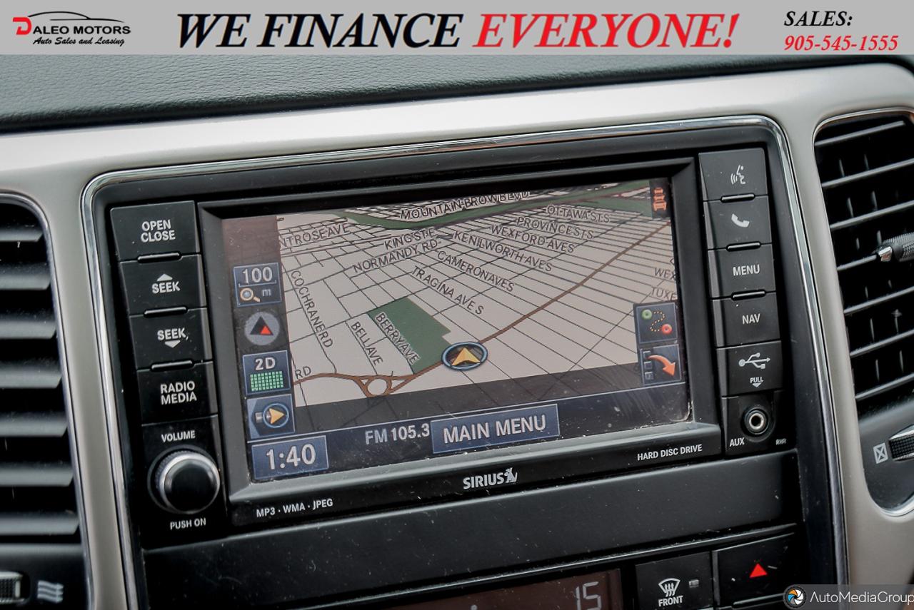 2012 Jeep Grand Cherokee Overland / SUNROOF / LTHR / WOODTRIM / B.CAM / 4X4 Photo26