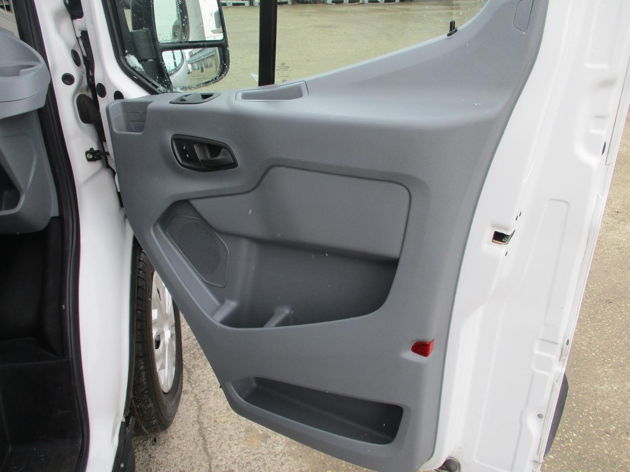 2019 Ford Transit  - Photo #9