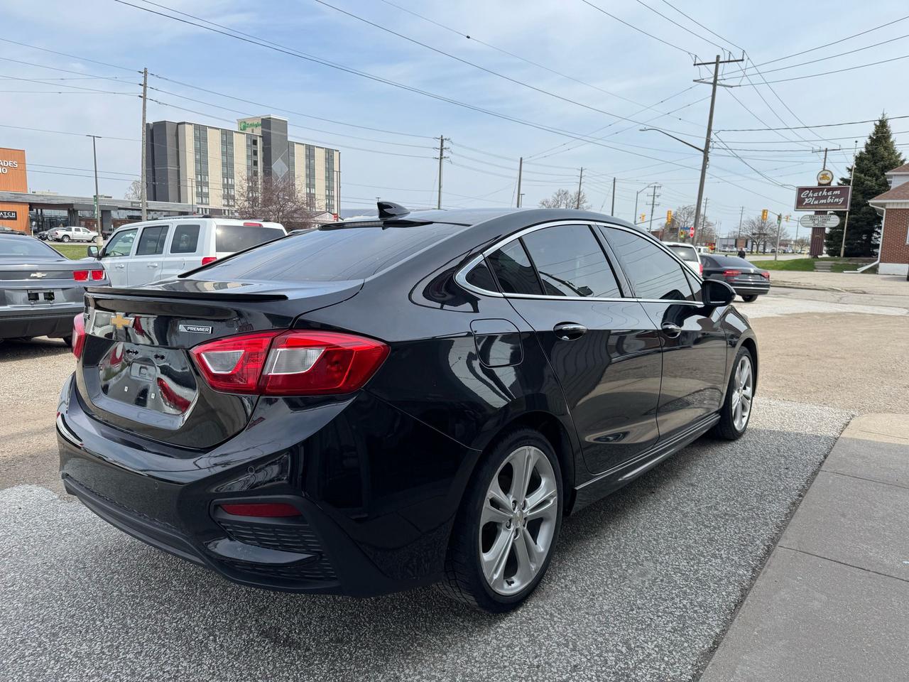 2017 Chevrolet Cruze Premier Photo