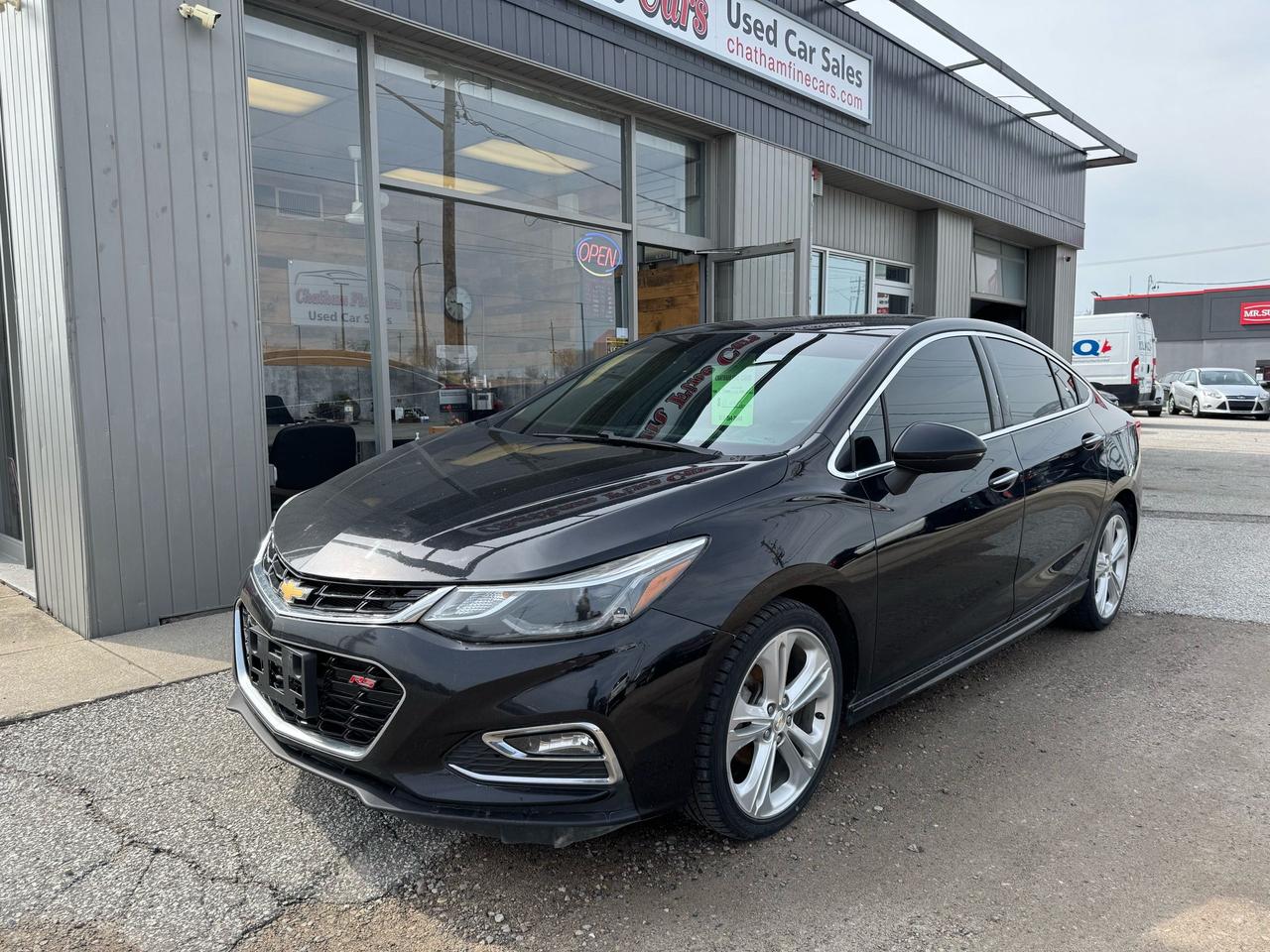 2017 Chevrolet Cruze Premier - Photo #2