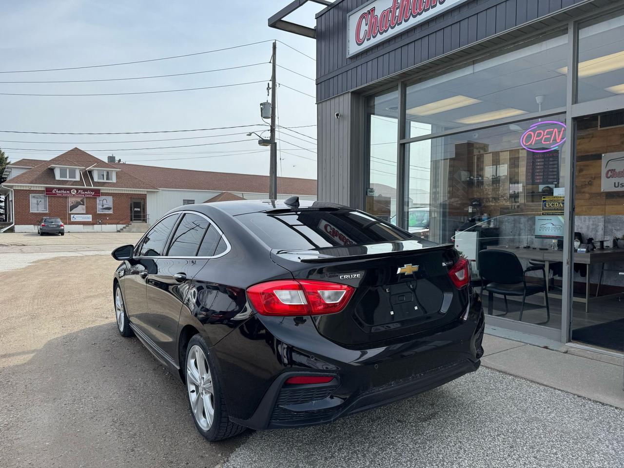 2017 Chevrolet Cruze Premier - Photo #3