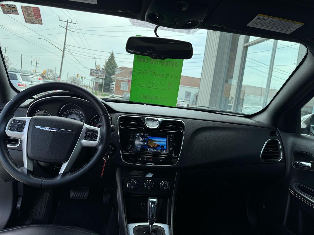 2014 Chrysler 200 Limited Photo