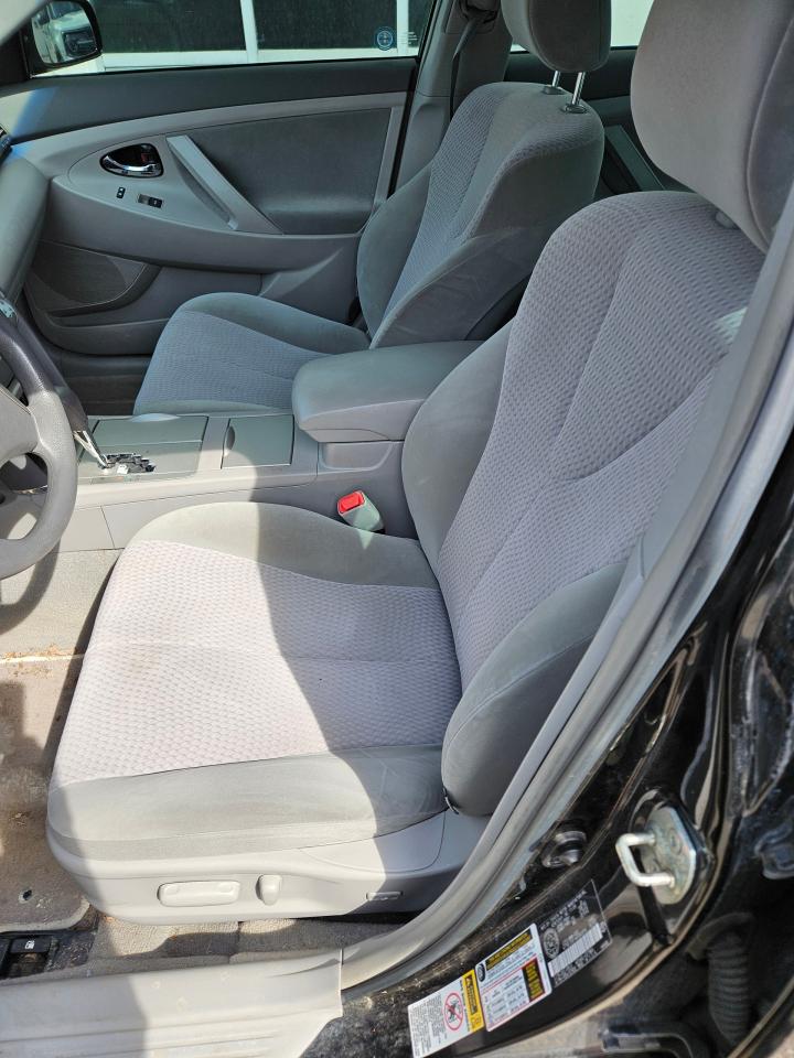2010 Toyota Camry  - Photo #7