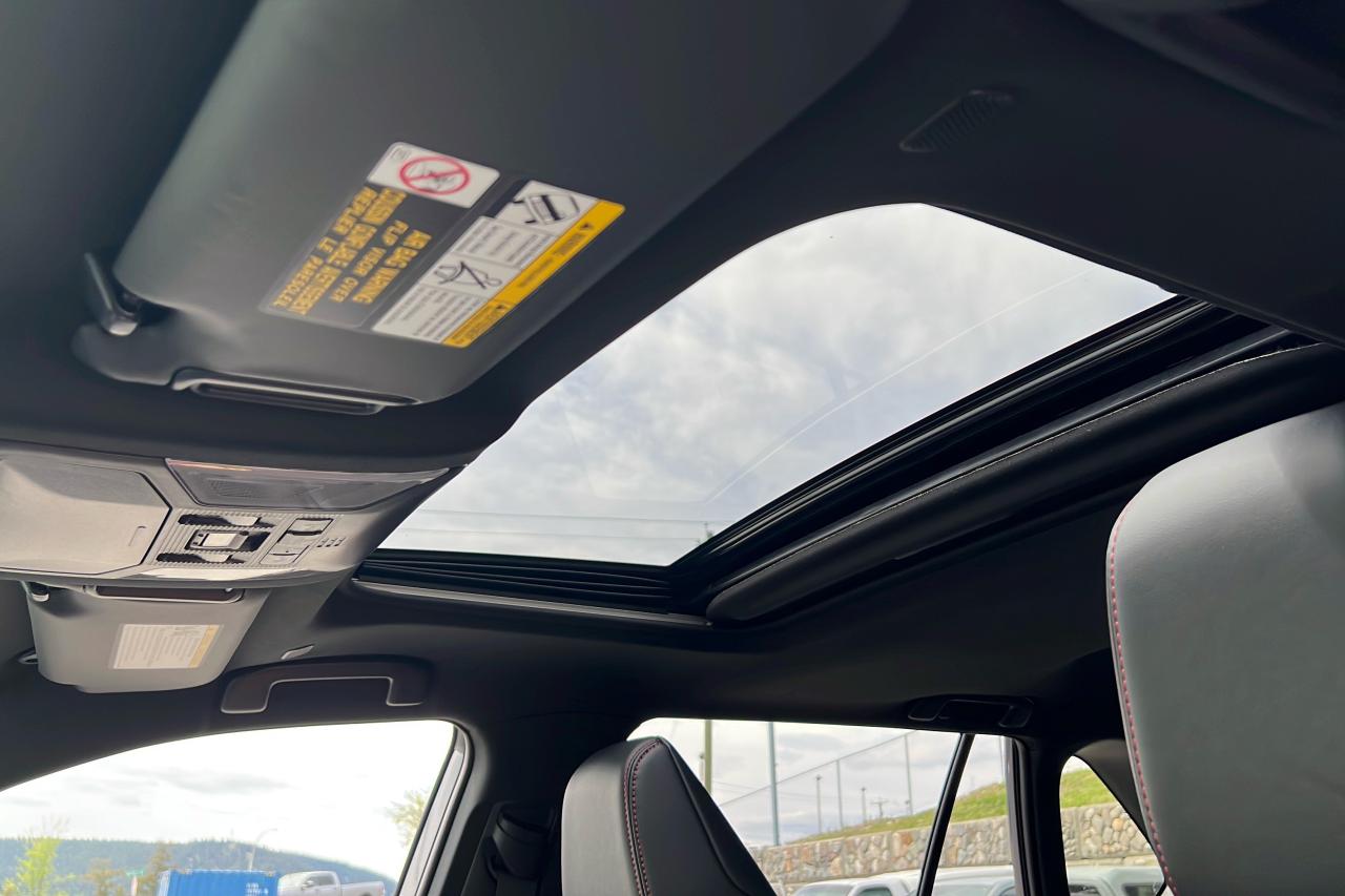 2025 Toyota RAV4 Plug-In Hybrid XSE Photo