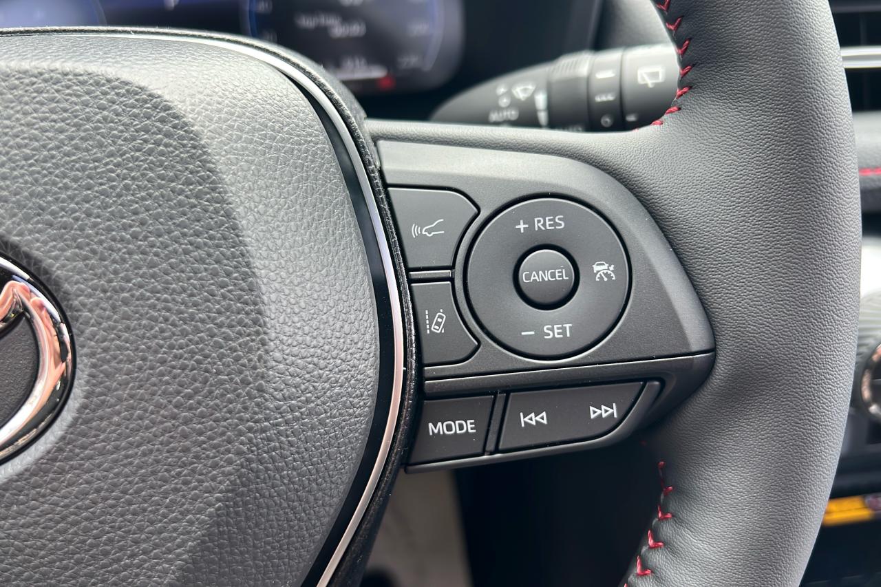 2025 Toyota RAV4 Plug-In Hybrid XSE Photo