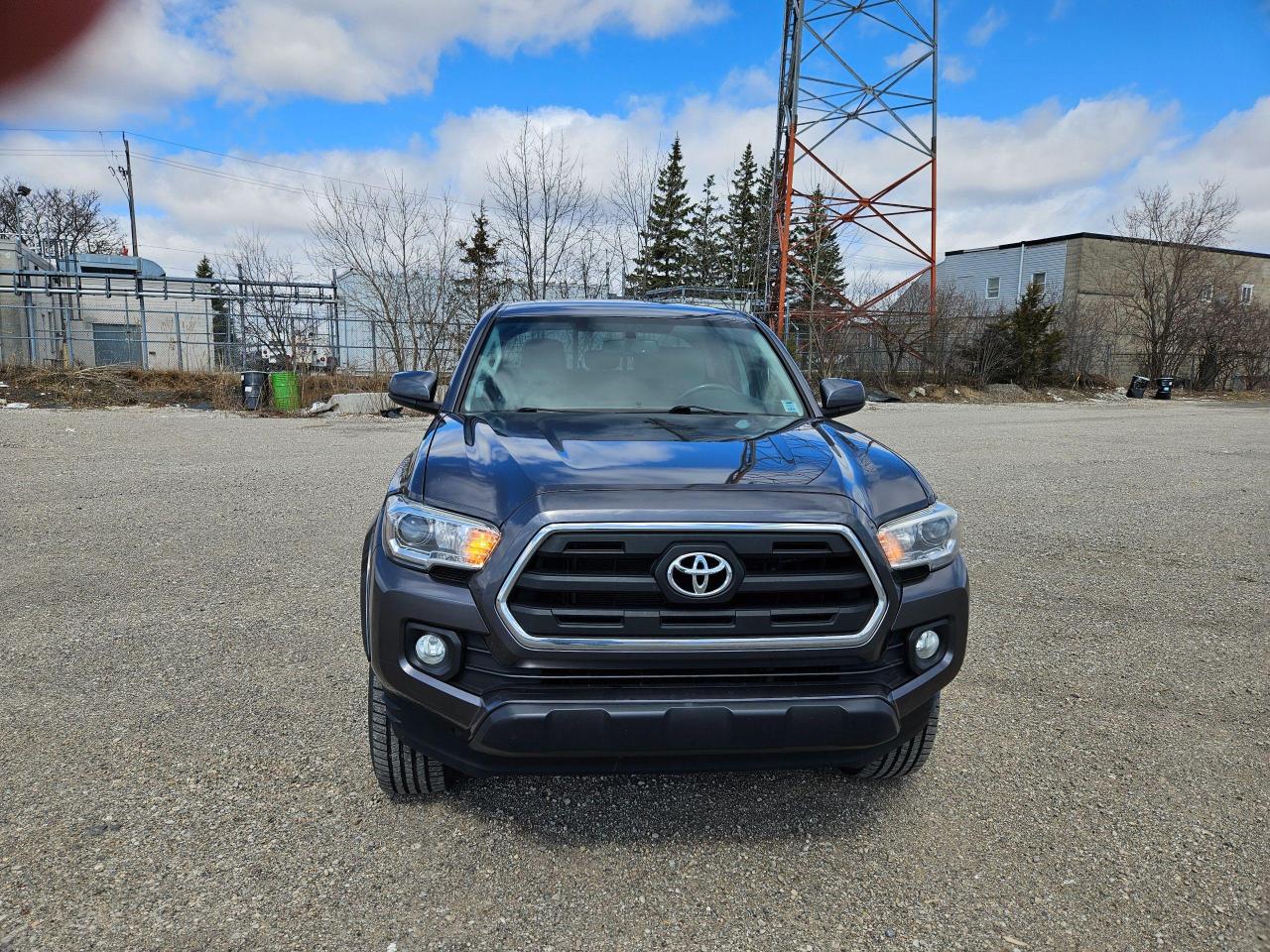 2017 Toyota Tacoma SR5 DOUBLE CAB 4X4 - Photo #9
