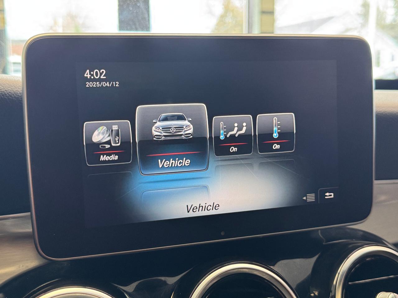 2017 Mercedes-Benz C-Class C300 4MATIC+Pano Roof+New Tires+CLEAN CARFAX - Photo #30
