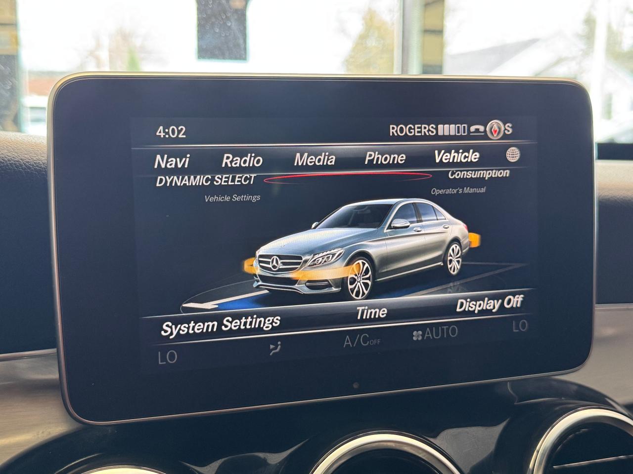 2017 Mercedes-Benz C-Class C300 4MATIC+Pano Roof+New Tires+CLEAN CARFAX - Photo #32