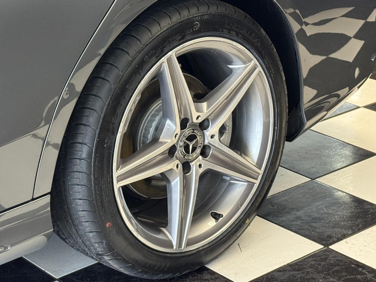 2017 Mercedes-Benz C-Class C300 4MATIC+Pano Roof+New Tires+CLEAN CARFAX - Photo #49