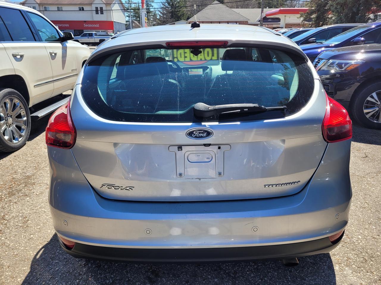 2018 Ford Focus Titanium Hatch Clean CarFax Financing Trades OK! Photo3