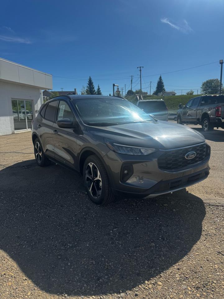 2025 Ford Escape ST-Line Select Photo1
