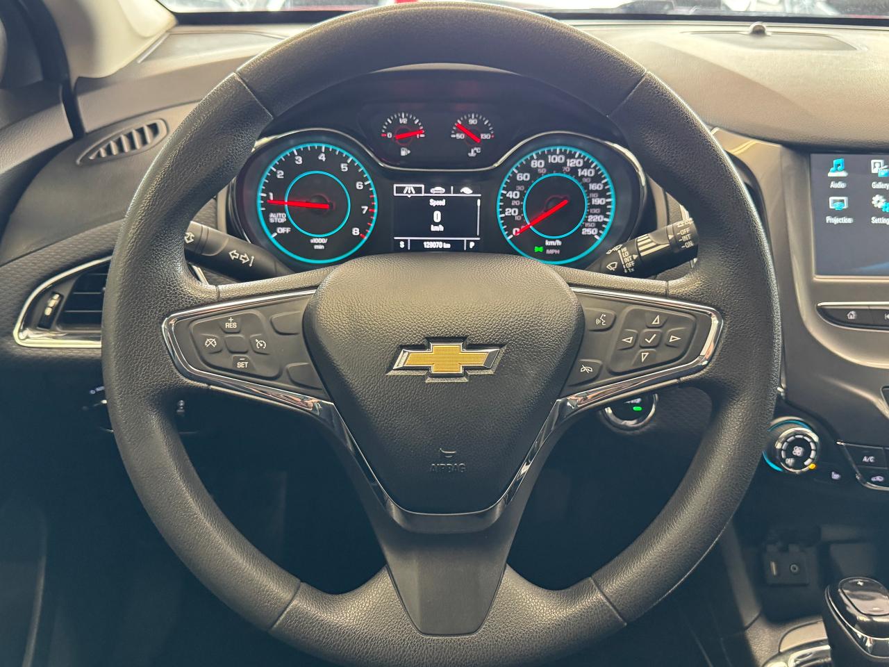 2018 Chevrolet Cruze LT+New Tires+Camera+Remote Start+CLEAN CARFAX - Photo #11