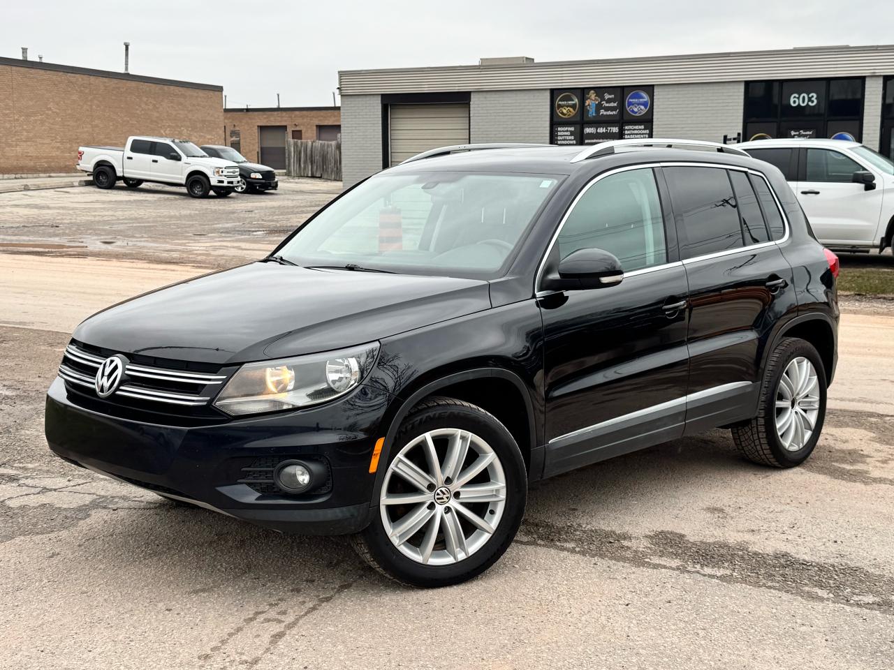2017 Volkswagen Tiguan COMFORTLINE - Photo #1