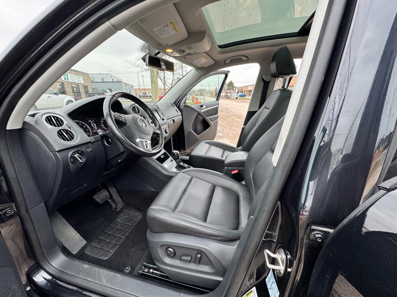 2017 Volkswagen Tiguan COMFORTLINE - Photo #10